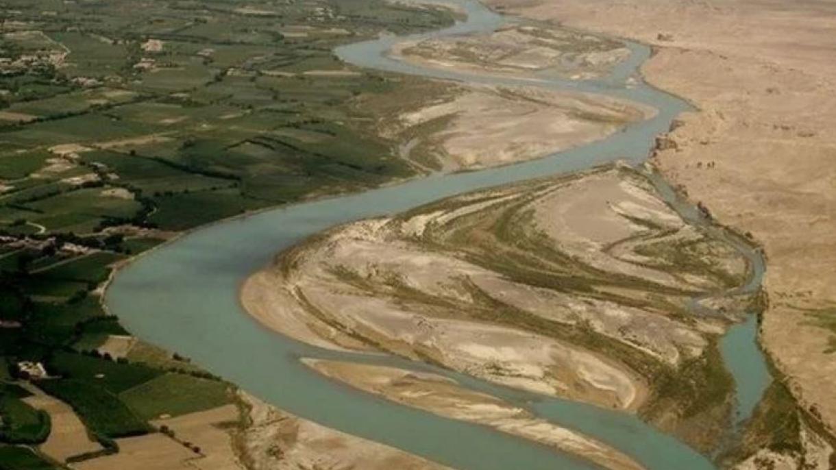 تلاش ایران برای حل موضوع اجرای حقابه رودخانه هیرمند