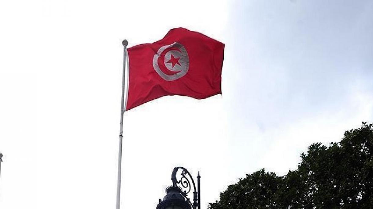 Тунистин саламаттык сактоо министри марафондо көз жумду