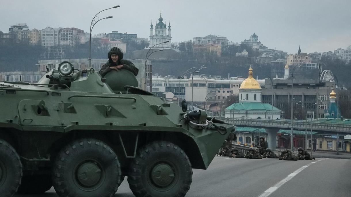 Украинската армия продължава да отблъсква нападенията на руските сили...