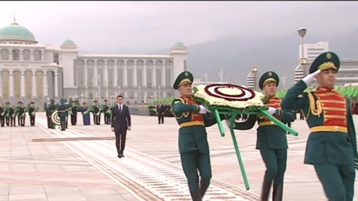 “Anayasa ve Bayrak Günü” Türkmenistan’da Kutlandı (2).jpg