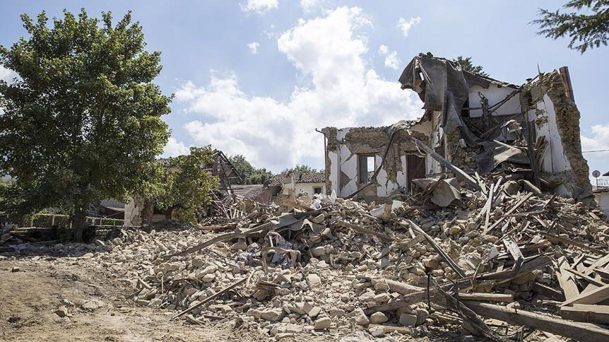 وقوع زلزله ای قوی در ایتالیا
