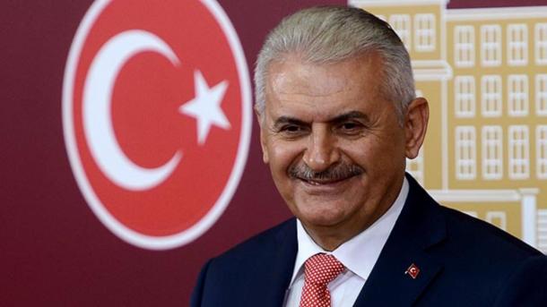 Ο Μπιναλί Γιλντιρίμ θα διεκδικήσει την προεδρία του AKP