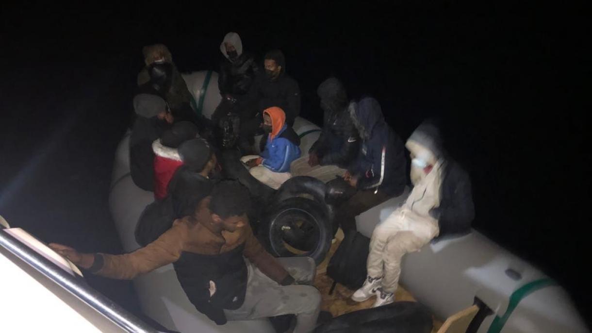 Турската брегова охрана спаси 58 незаконни имигранти край крайбрежието на Айвалък