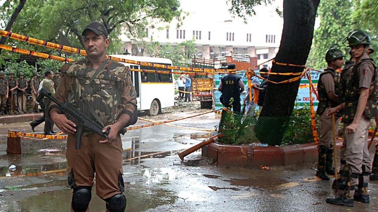 Mueren 17 soldados y muchos de otros resultan heridos en el ataque en una base en la India