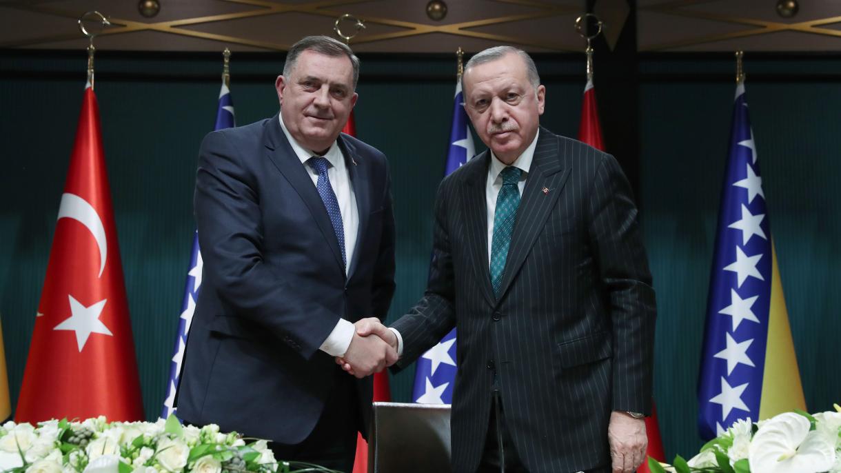 Средба Ердоган-Додик во Анкара: Нагласена решителноста за унапредување на соработката