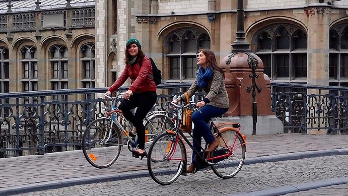 ბელგიაში სამსახურში ველოსიპედით მოსიარულეები ფულს მიიღებენ
