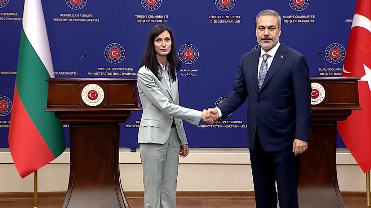 دیدار و گفت‌وگوی وزیران حارجه ترکیه و بلغارستان