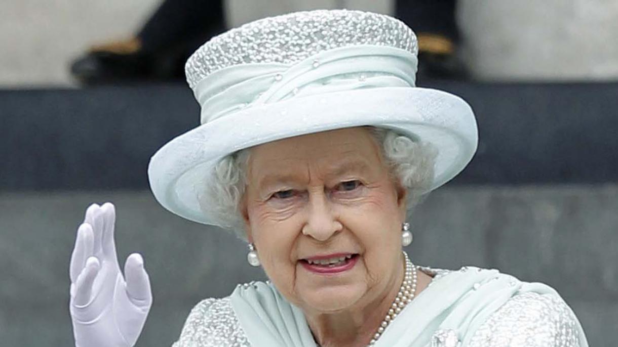 La reina de Inglaterra buscó asesoramiento para despedir al primer ministro TRT Español
