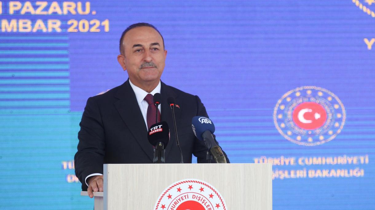 Çavuşoglu: "As relações entre a Turquia e a Sérvia atingiram o seu melhor nível"