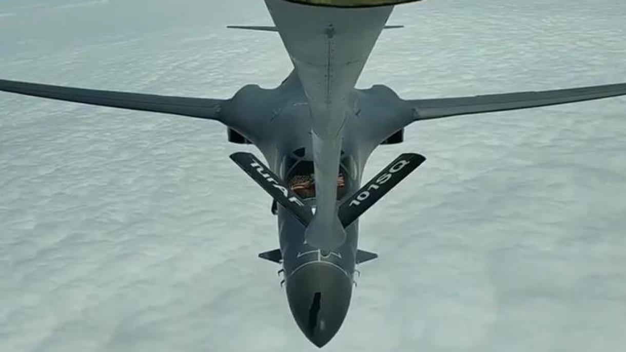 سوخت‌رسانی هوایی هواپیماهای ترکیه به بمب افکن‌های آمریکایی
