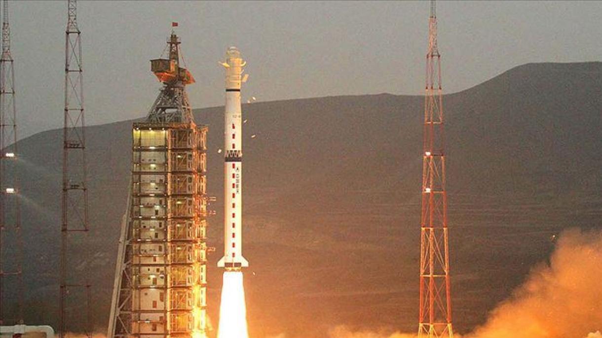 中国成功发射试验十一号卫星