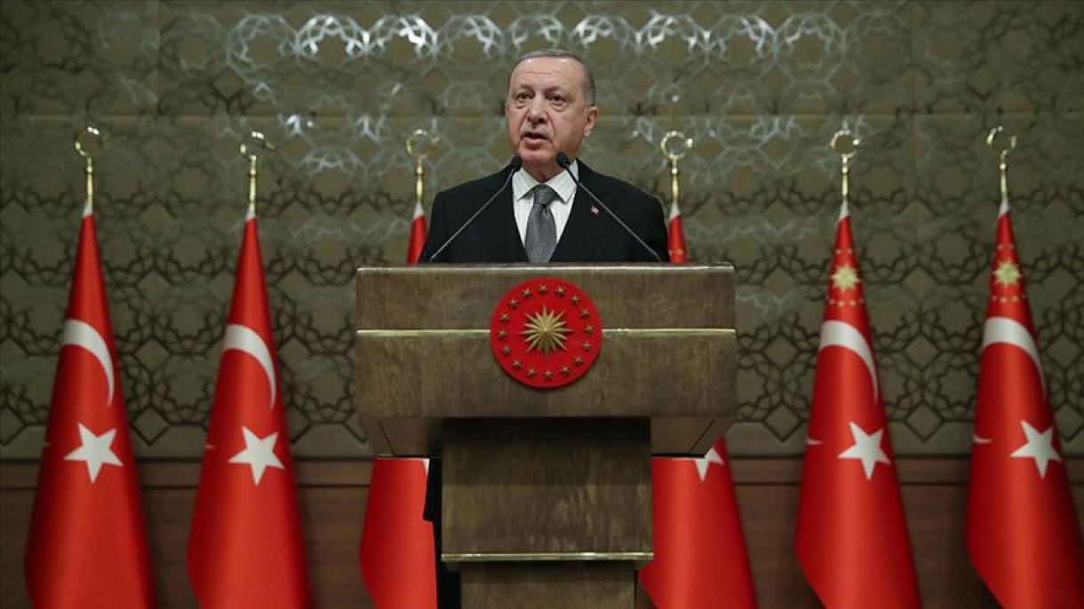 Prezident Erdo'g'an 200-250 ming muhojirning Turkiya chegarasi tomon yo’l olganligini qayd etdi