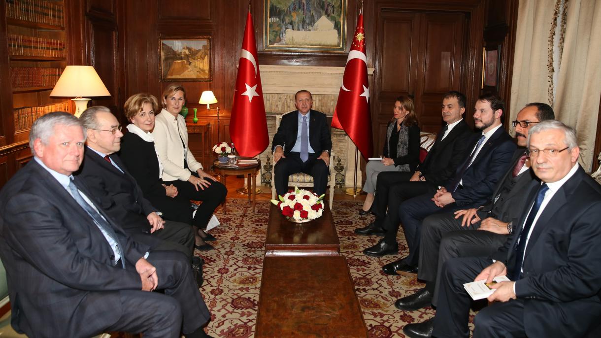 Erdogan fogadta az oszmán-török dinasztia Franciaországban tartózkodó tagjait