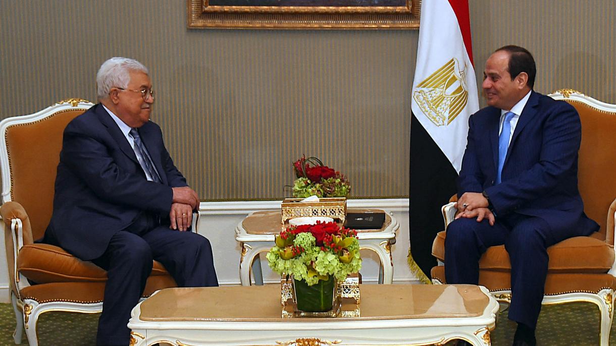 Abbas për vizitë në Egjipt, takohet me al-Sisin