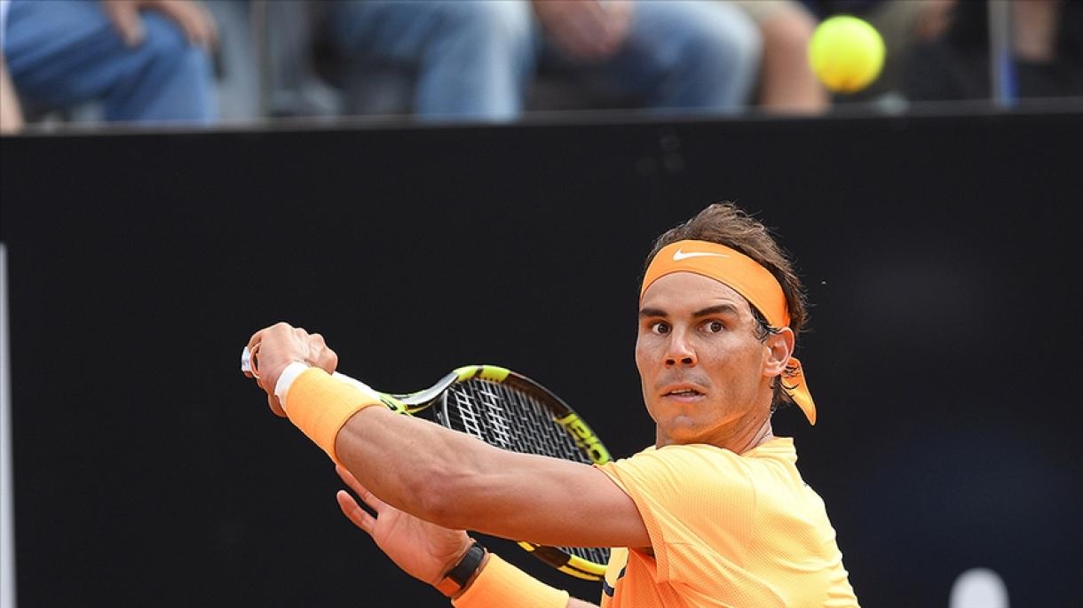 El tenista español Rafael Nadal avanzó a los cuartos de final de Roland Garros