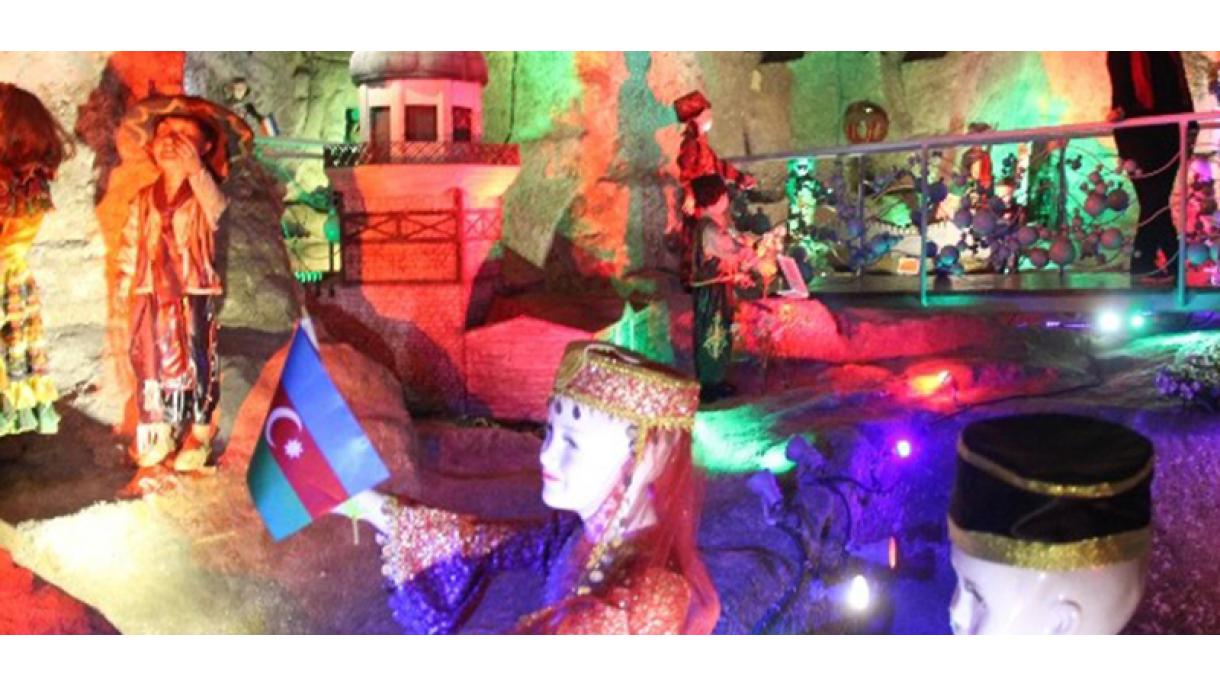 Mağaranın bir hissəsi uşaqlar üçün oyun və oyuncaq muzeyinə çevrilib