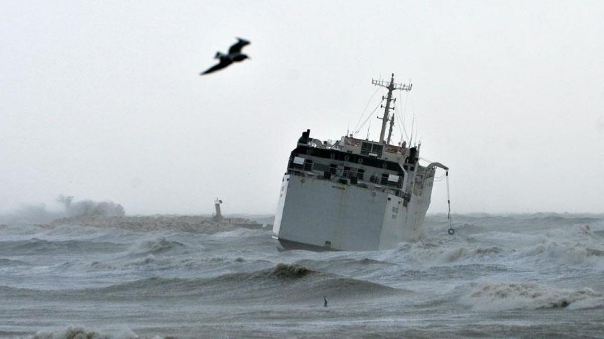 سازمان بنادر و دریانوردی ایران درباره وقوع توفان بی‌سابقه در سواحل جنوبی ایران هشدار داد