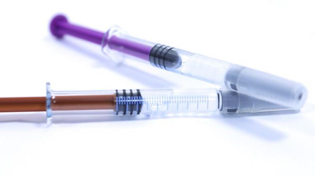 Inmunidad fuerte en los voluntarios mayores de edad en las pruebas de vacuna contra Covid-19
