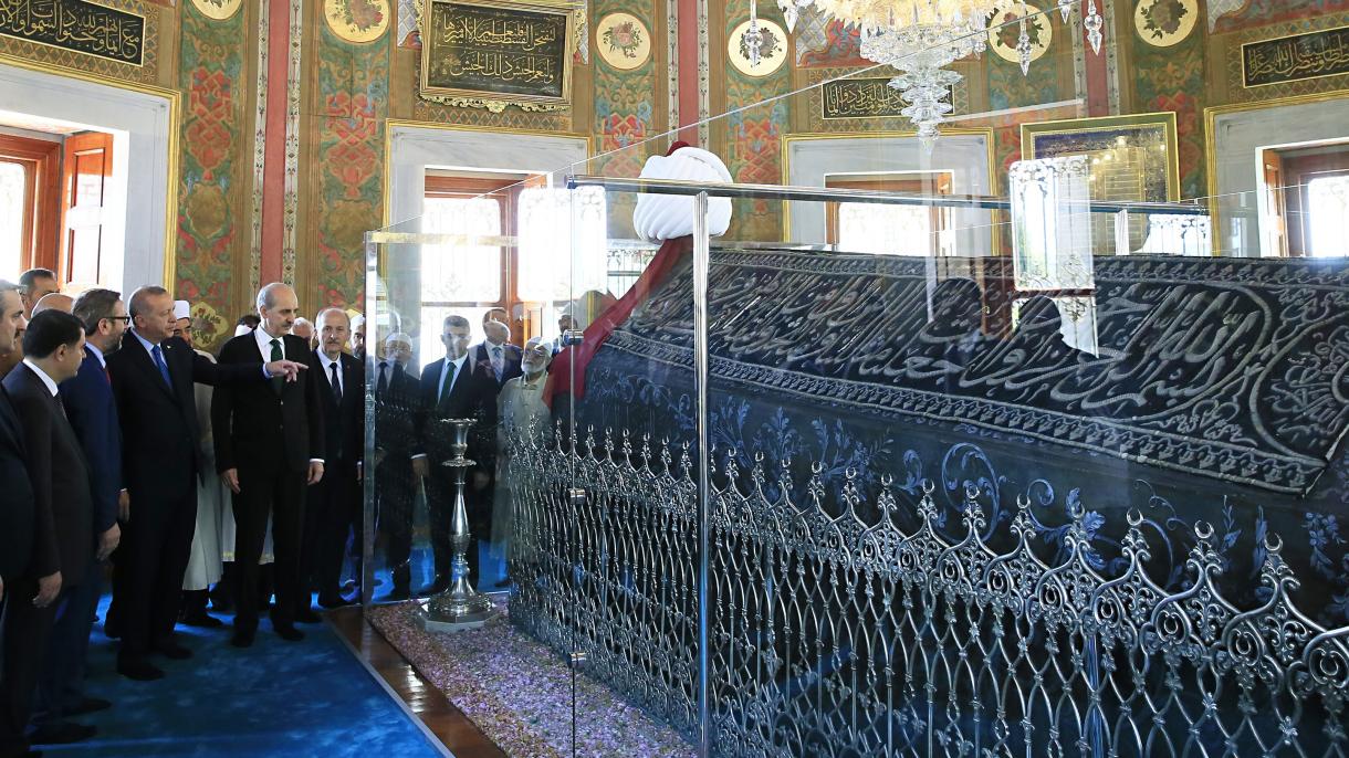 エルドアン大統領 ファーティヒ スルタン メフメトの陵墓の開会式