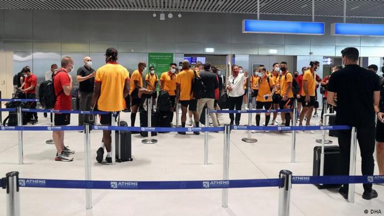 ترک فٹ بال کلب سے ایتھنز میں نارواسلوک،ٹیم ہوائی اڈے سے ہی واپس آ گئی