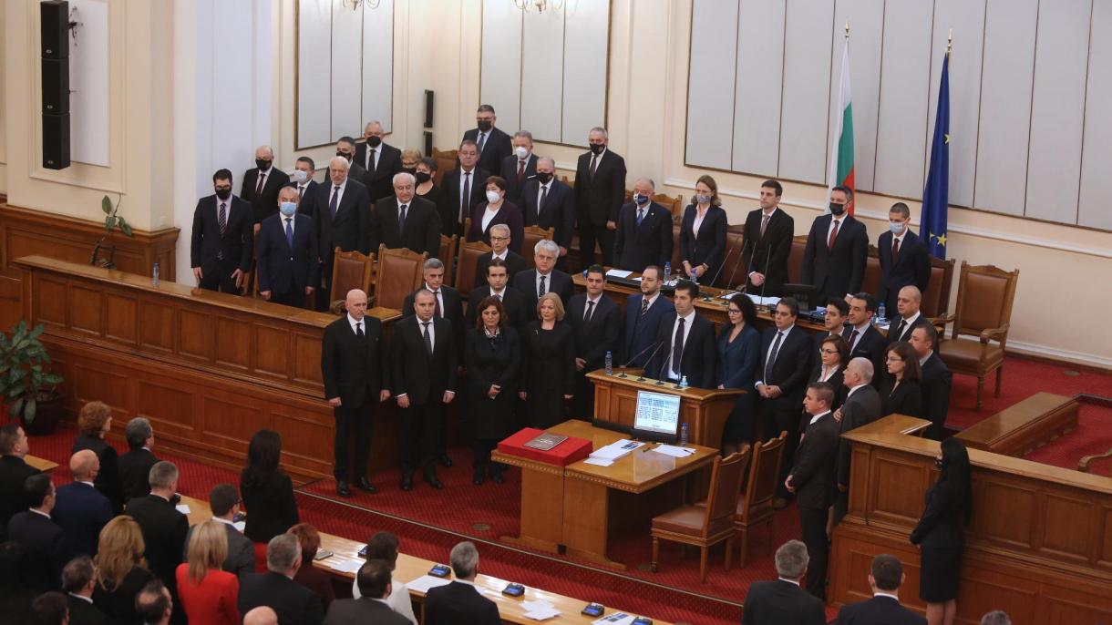 Българският премиер Кирил Петков получи вот на доверие в парламента