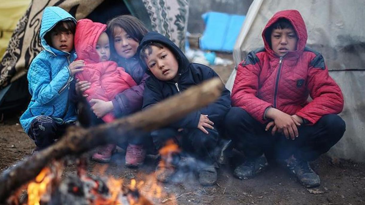 Los refugiados llevan trece días esperando a la puerta de Europa