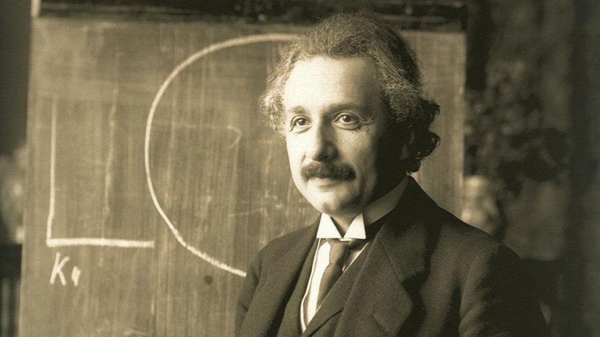 آیا انشتین عقاید نژادپرستانه و بیگانه‌ستیزی داشت؟