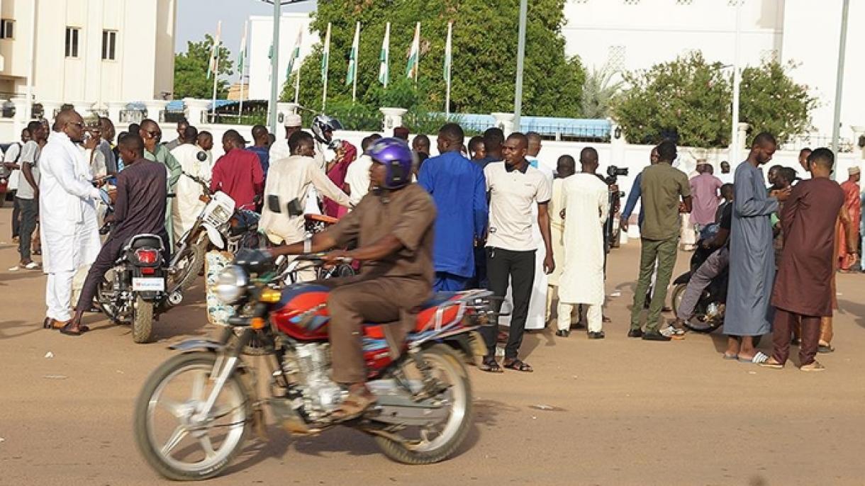 La junta militar de Níger detiene a ministros y autorizados del gobierno