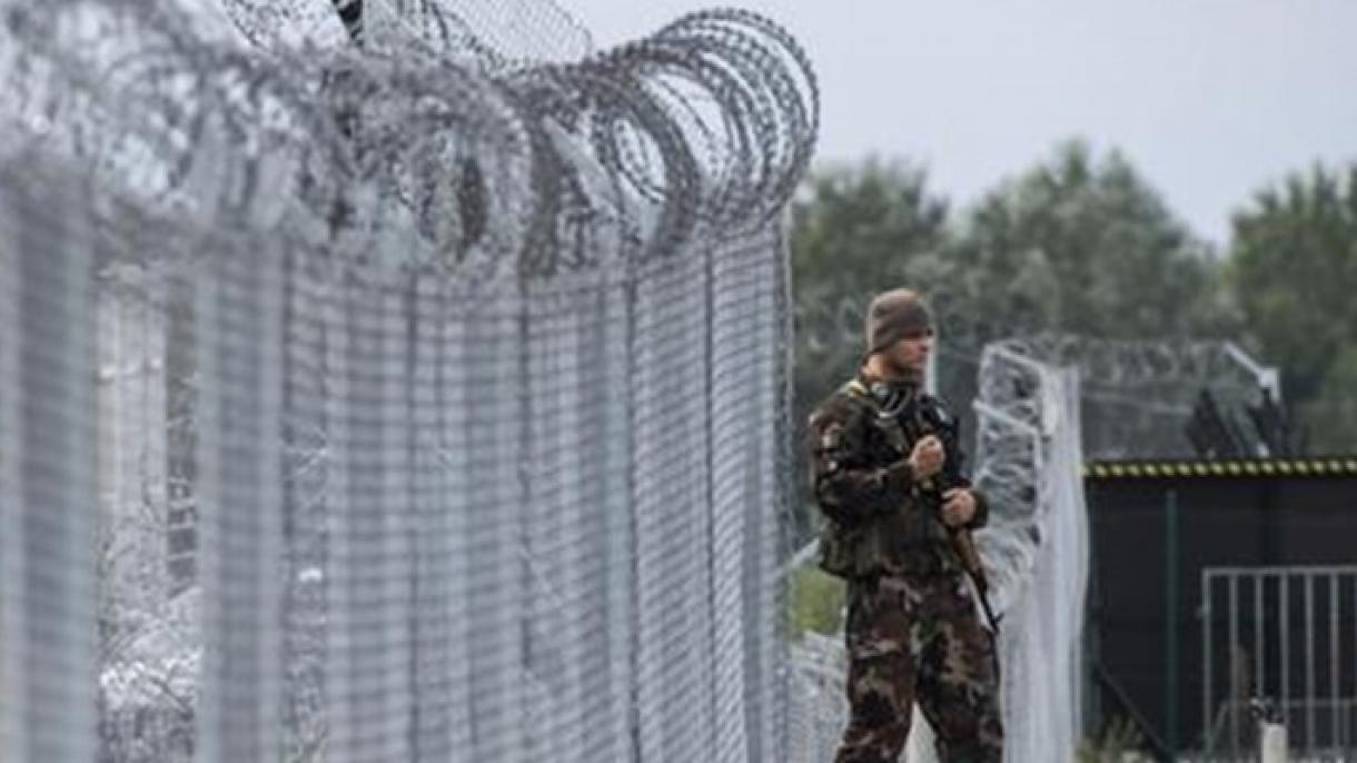 Megkétszerezi határőrségét Magyarország