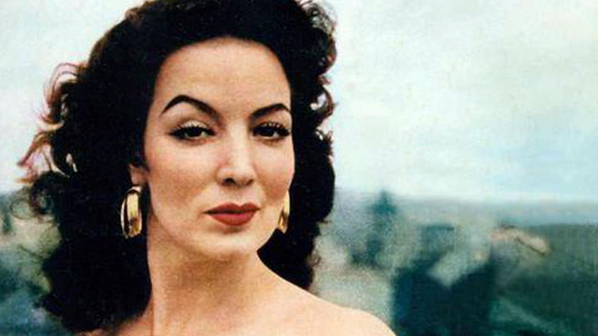 La fotografía de los ojos de María Félix espera a su comprador | TRT ...