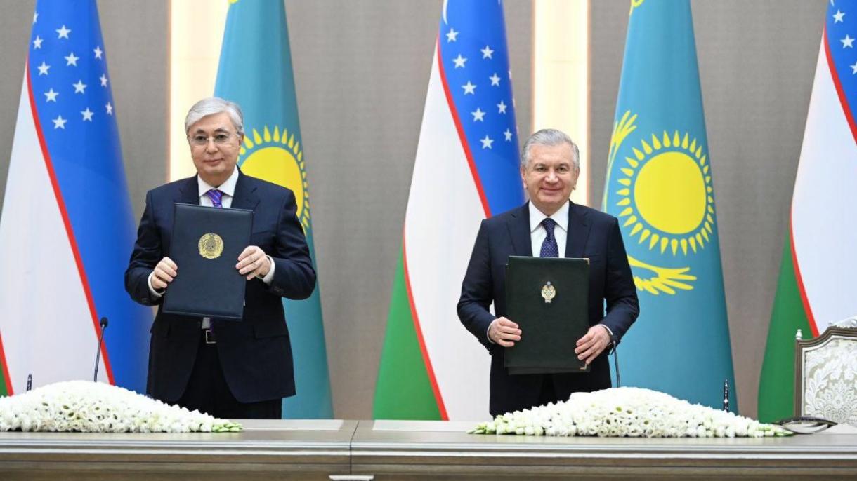 Kazakistan Özbekistan Mirziyayev Tokayev.jpg