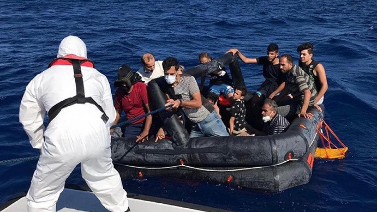 被希腊遣返的非法移民在土耳其海域获救