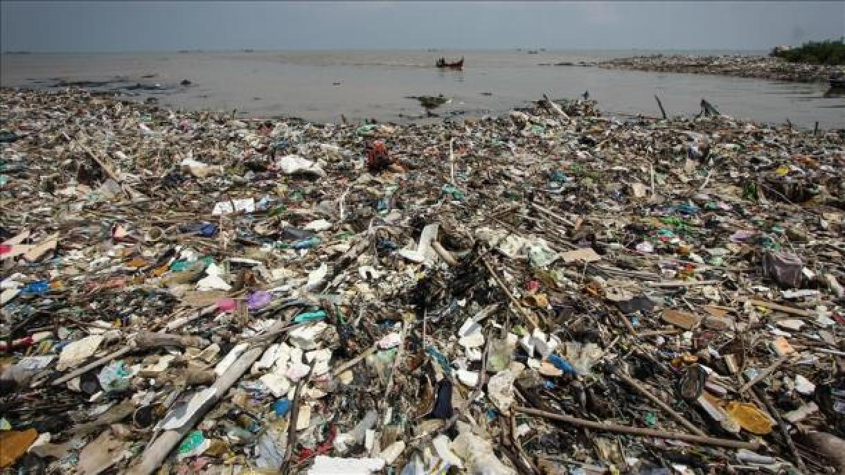 Brasil é o quarto país que gera o maior volume de lixo plástico do mundo