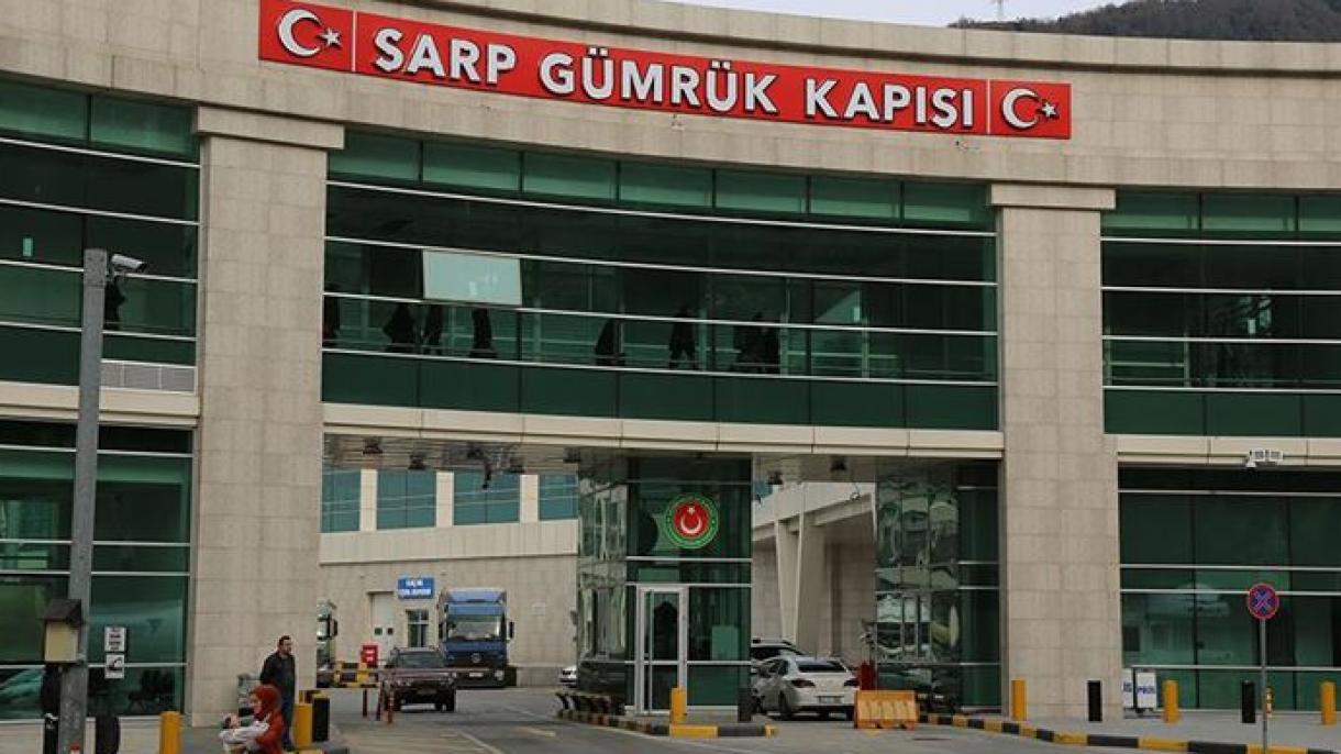 Turquía y Georgia cierran recíprocamente el tráfico de pasajeros en el paso fronterizo de Sarp