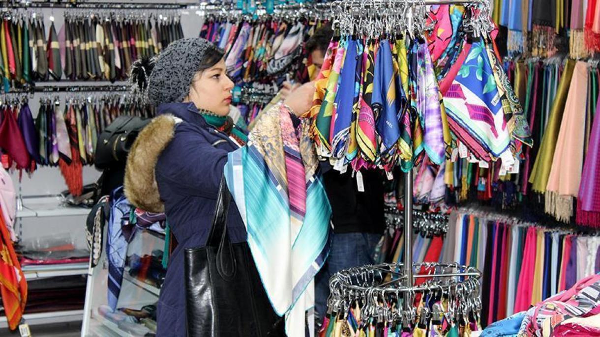 گردشگران در ترکیه برای خرید پوشاک و کفش 1.2میلیارد دلار خرج کرده اند