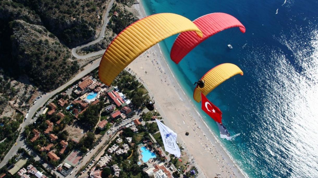Terceira receita trimestral turística da Turquia totaliza $8.28 bilhões