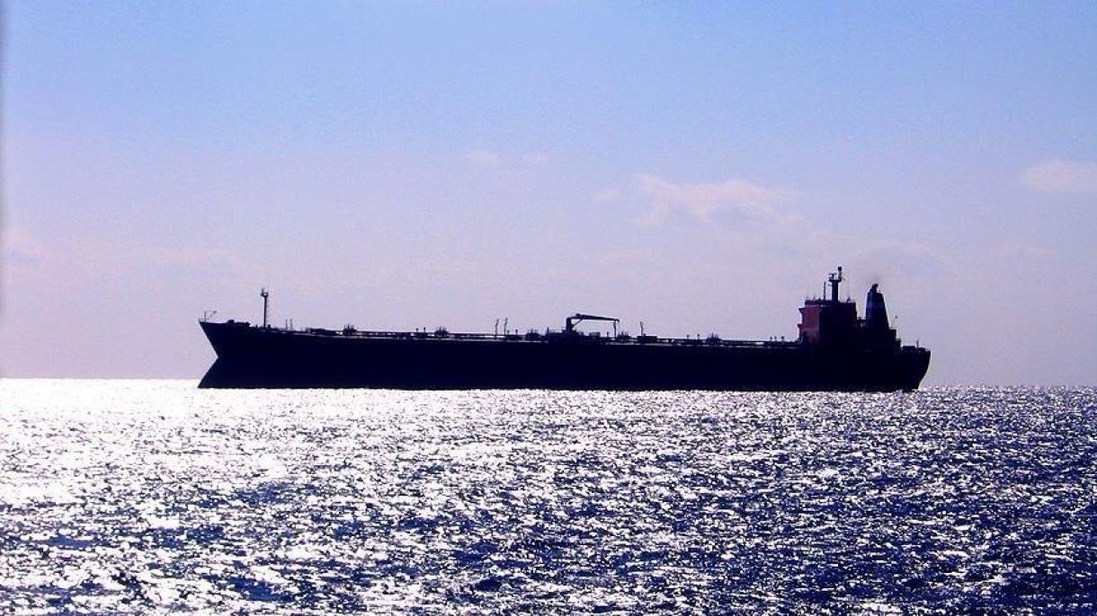 کشتی اسرائیلی در نزدیکی سواحل امارات متحده ای عربی هدف حمله راکتی قرار گرفت
