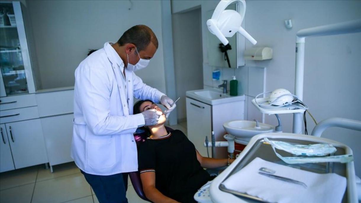 Dentista resalta la importancia de la salud dental y bucal en medio de la pandemia