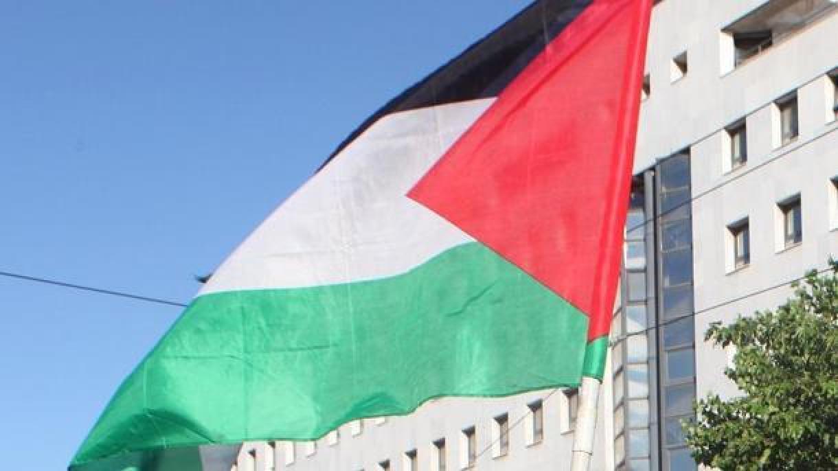 Palestina suspende decisão de reconhecimento de Israel