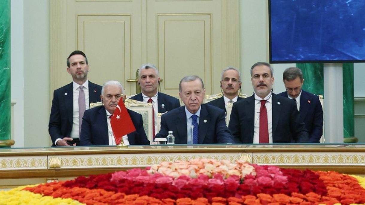 Erdoğan elnök is részt vett a Türk Államok Szervezetének asztanai csúcstalálkozóján