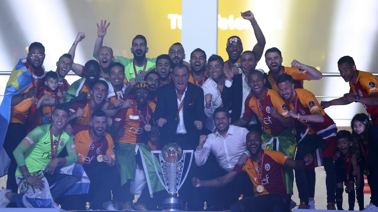 Bajnokságát ünnepelte a Galatasaray