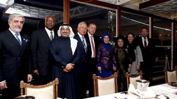 Erdogan ofrece cena a los líderes en el yate Savarona en el Bósforo