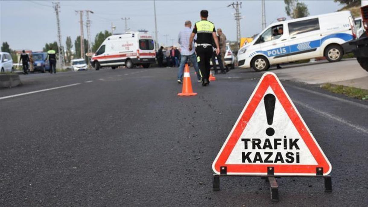 بازیگر ترکیه ای طی سانحه رانندگی زخمی شد