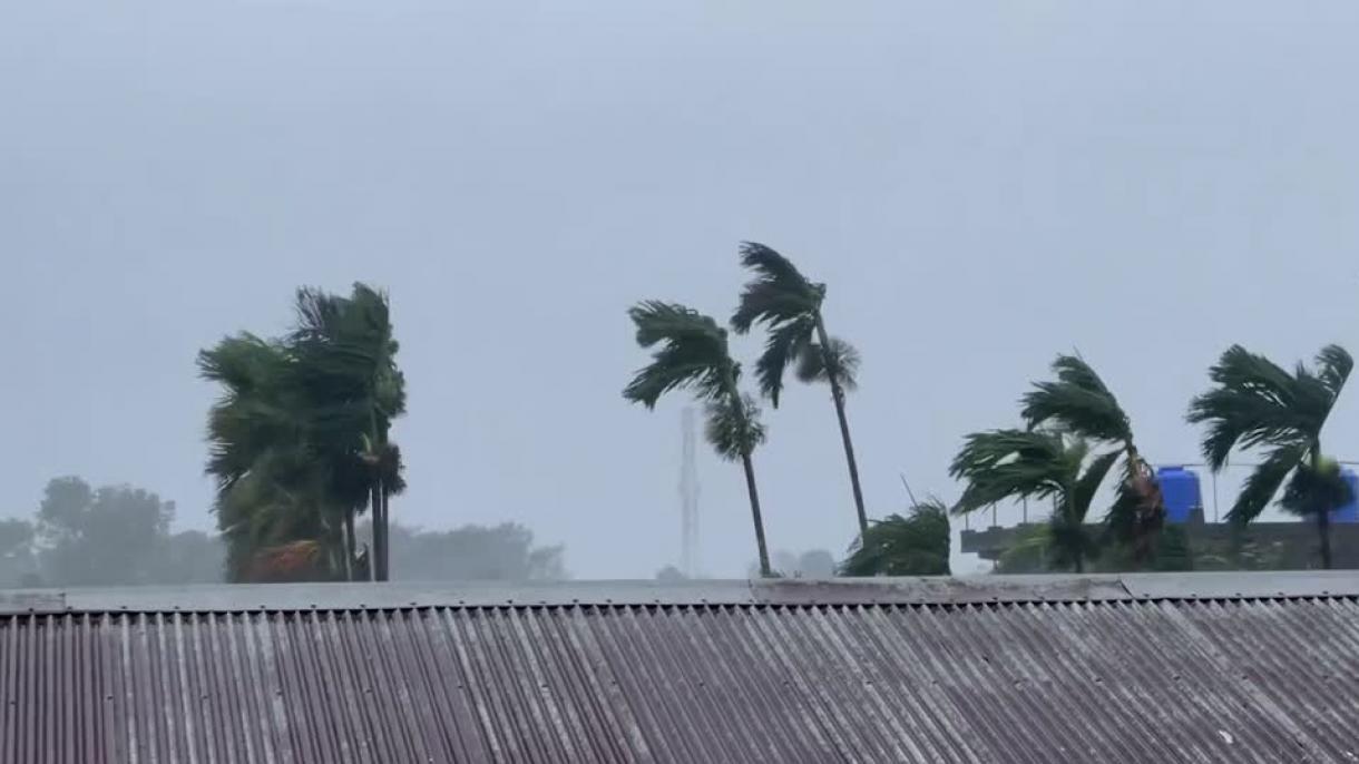 缅甸遭遇飓风摩卡  5人丧生  7百多人受伤