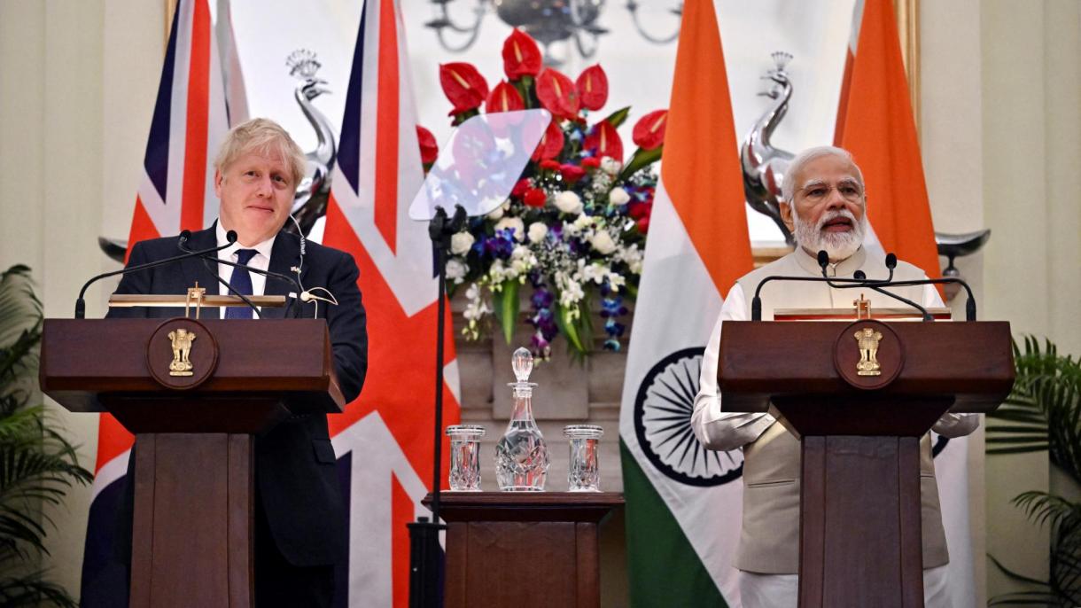 انگلستان باش وزیری بوریس جانسون هندوستان گه تشریف بویوردی