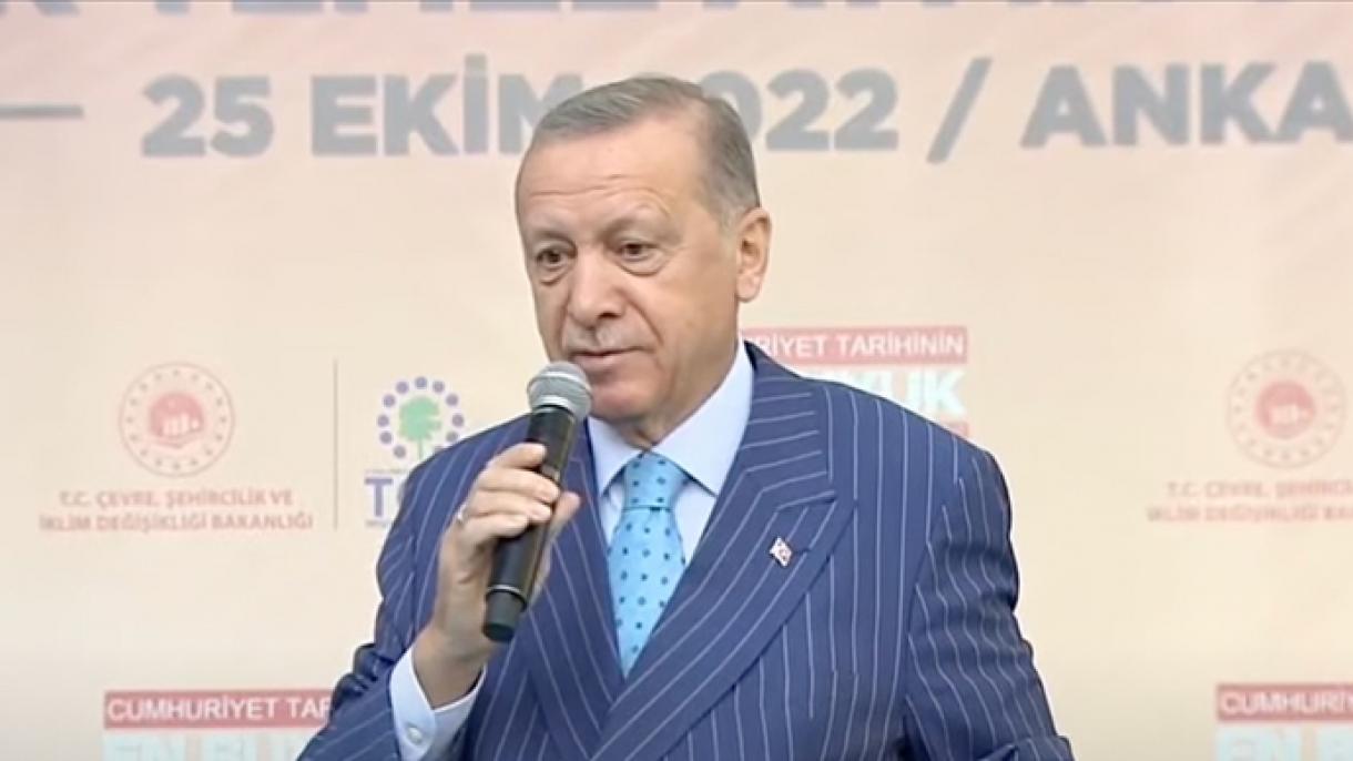 El pesidente Erdogan pone la primera piedra del proyecto de 2 millones viviendas sociales
