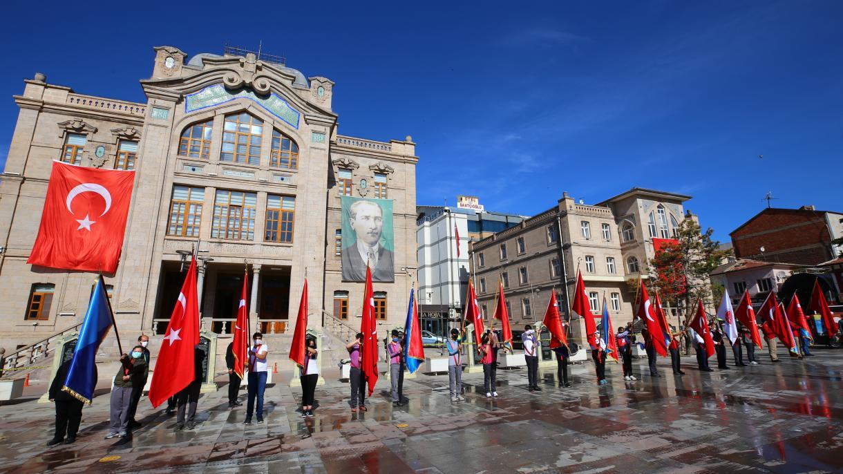 A Turquia comemora o dia 23 de abril, Dia da Soberania Nacional e Dia da Criança