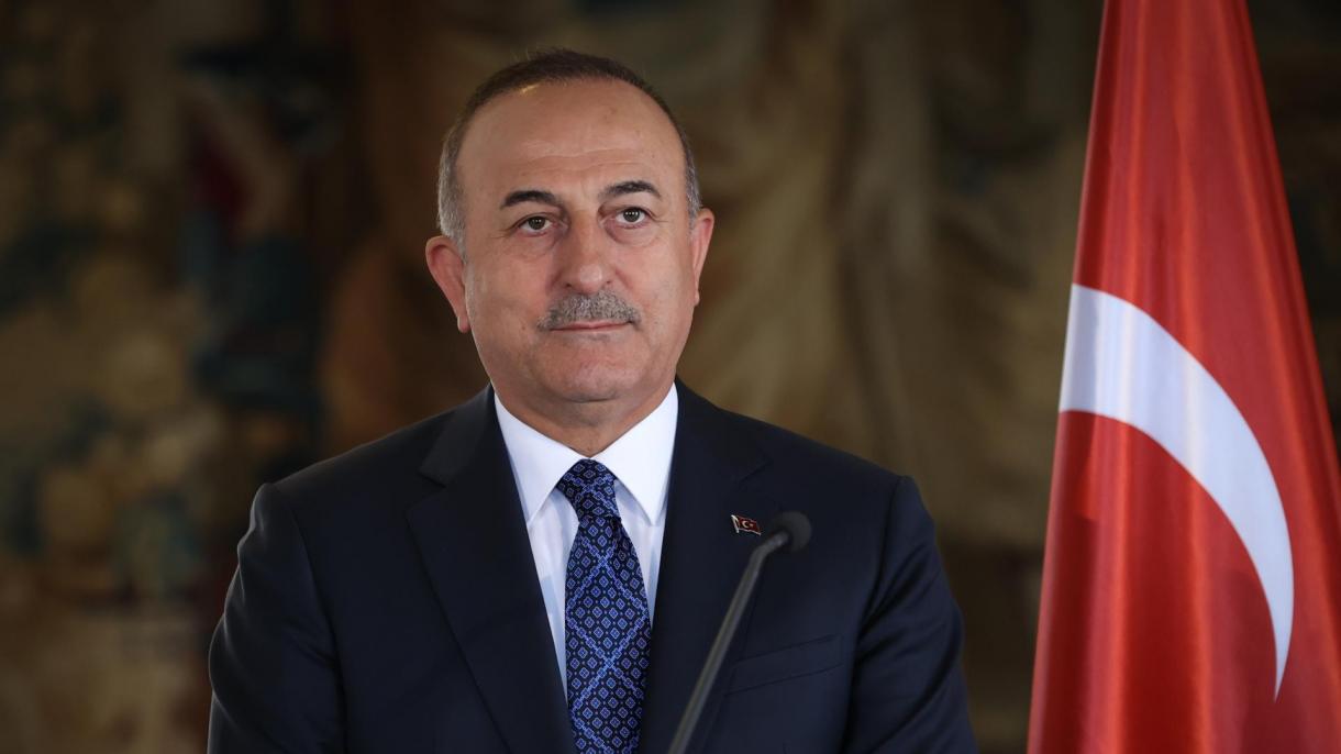 Ministro Çavuşoğlu apresenta condolências ao Azerbaijão