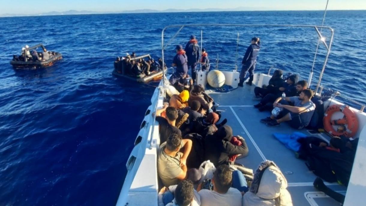A törökországi Muğla városában 64 migránst mentettek ki a az Égei-tengerből