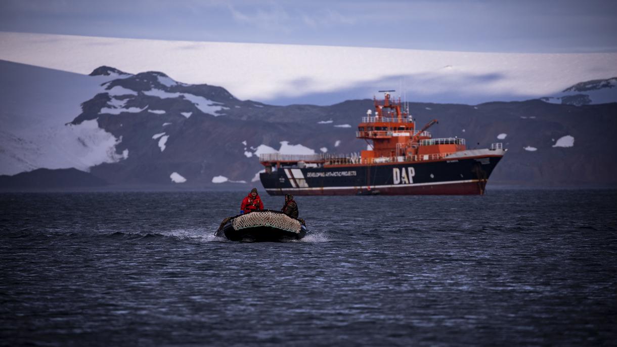 Turquía establece una base científica temporal en Antártida